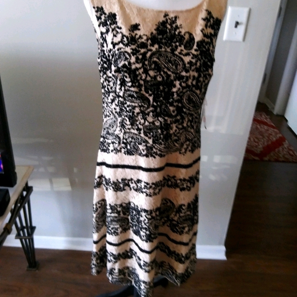 Kay Unger dress